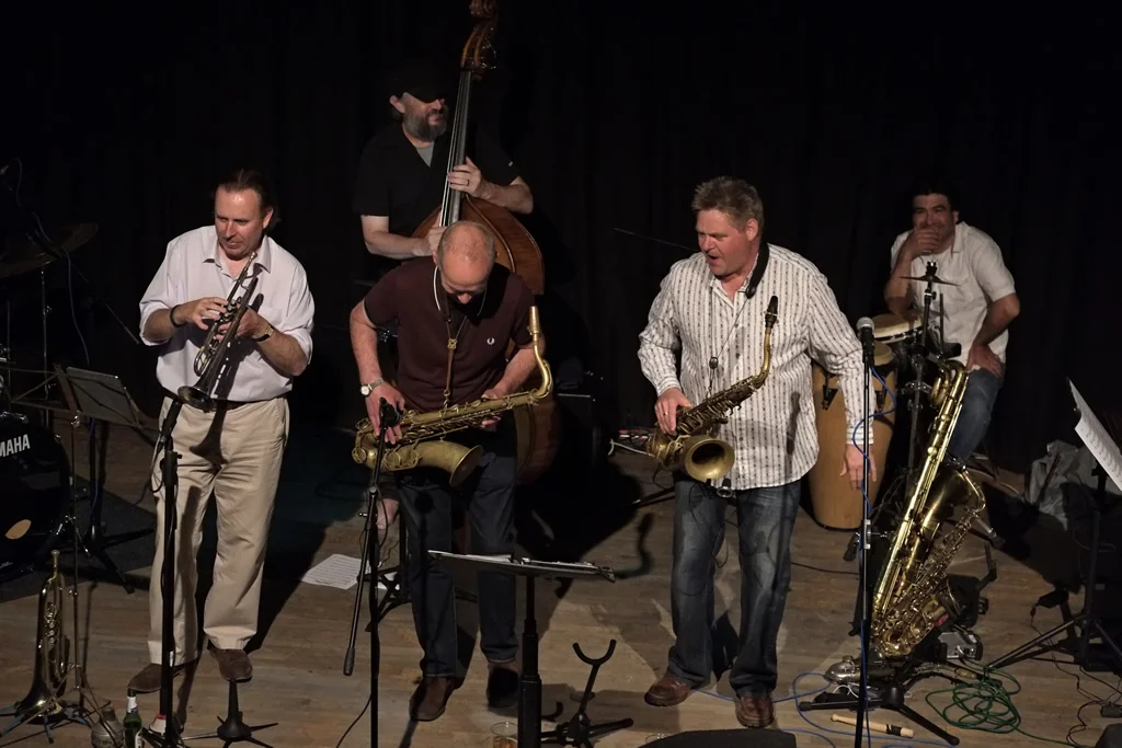 The Alley Cats and guests
